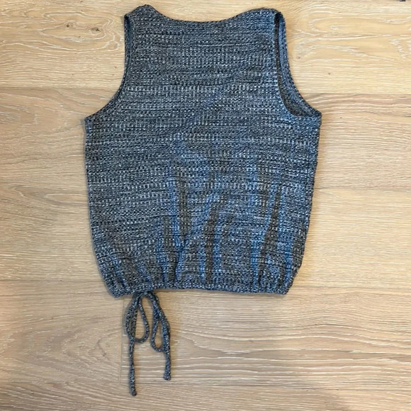 Express Gray Knit Tank Top Deep V Tie Waist Casual Top Sweater Shirt Size Small - Picture 5 of 7